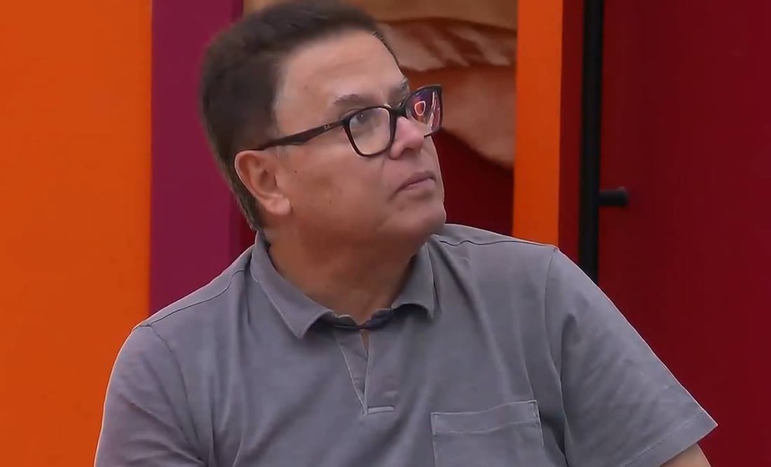 Mario Bezares cuenta a detalle cuando se le cayó la sospechosa "bolsita blanca" mientras bailaba "El gallinazo" frente a Paco Stanley