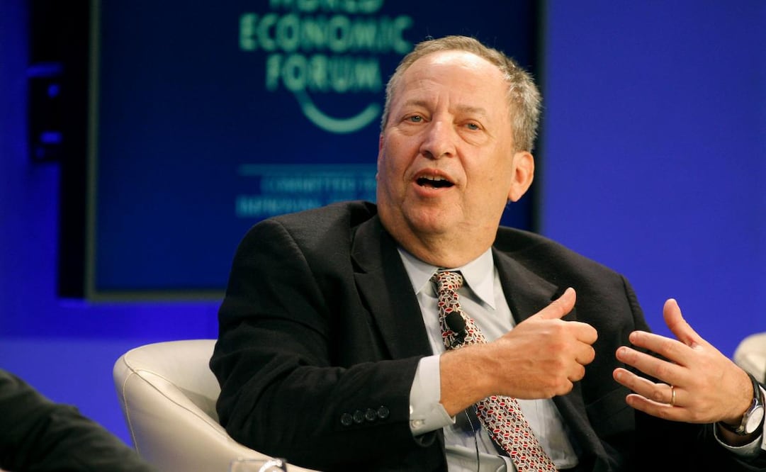 El profesor de la Universidad de Harvard Larry Summers habla durante una sesión en el Foro Económico Mundial en Davos, Suiza, el 29 de enero de 2011. Foto: AP