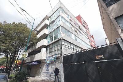 En edificios afectados, se quejan por abandono  