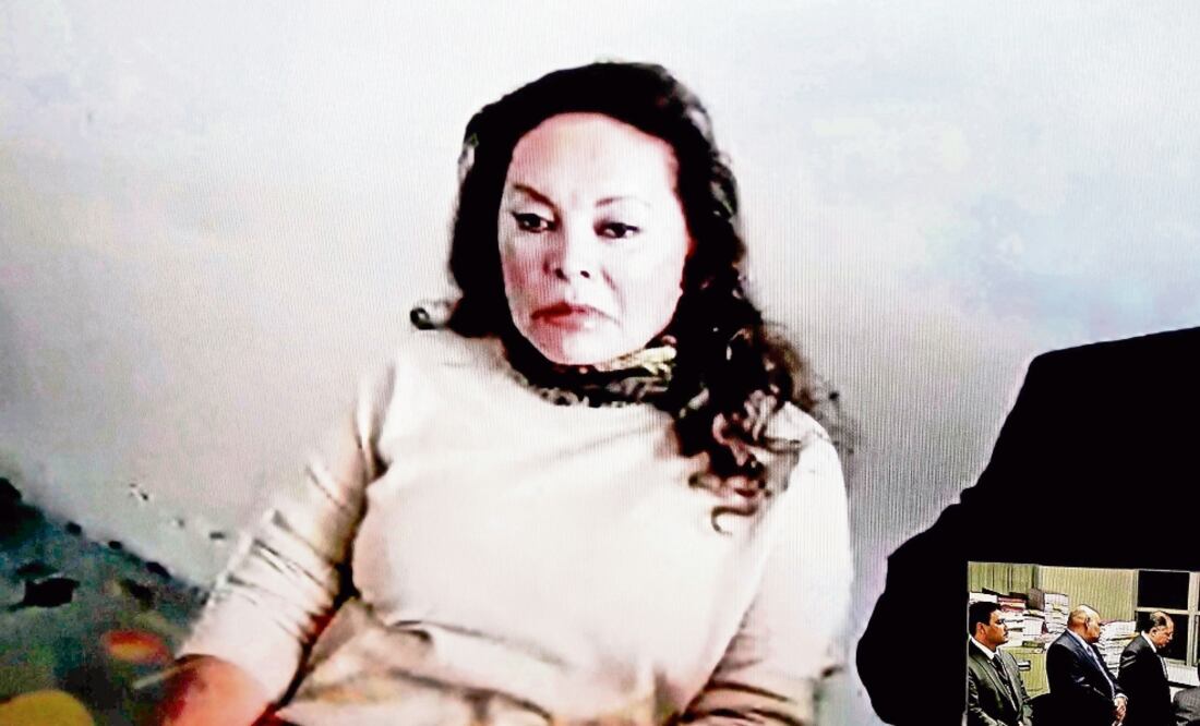 Padecimientos de la maestra. Elba Esther Gordillo, de 72 años, presenta un cuadro clínico de 10 enfermedades, como hepatitis viral tipo C e hipertensión arterial. (ARCHIVO EL UNIVERSAL)