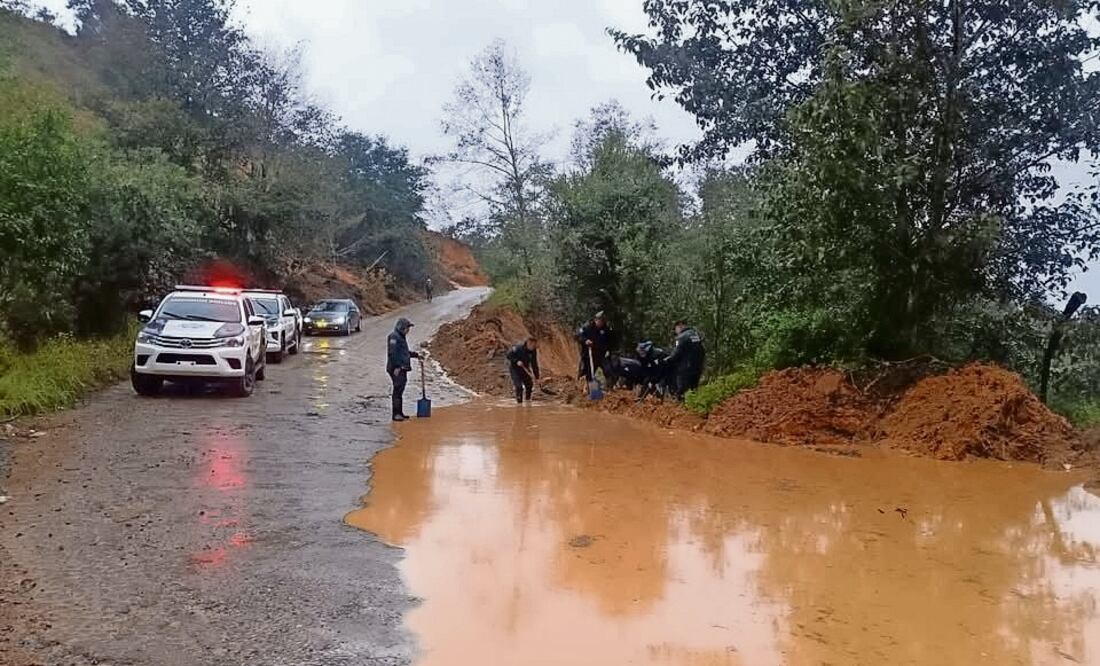 En San Salvador, Hidalgo, se desbordó un canal de aguas residuales en la comunidad de La Lagunilla. Foto: Especial