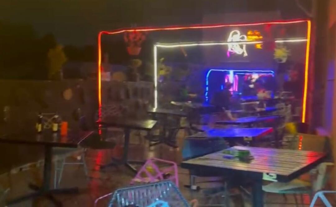 Cae techo en antro de Barrio Antiguo, en Monterrey.
Foto: Especial.