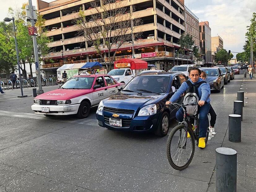 Las partículas pm 10 y pm 2.5 están entre los contaminantes por encima de lo permitido. Foto: Jorge Medellín | El Universal