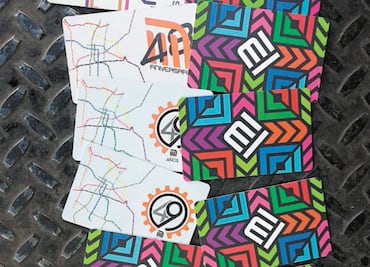 Detienen a revendedor de tarjetas de movilidad