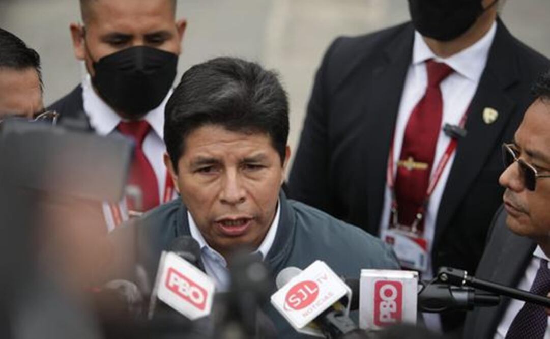Pedro Castillo declaró a la prensa tras presentarte en la Fiscalía. (Foto: Britanie Arroyo / @photo.gec)