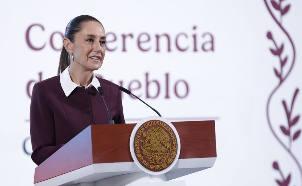 Después de que este jueves recibió en Palacio Nacional al empresario Carlos Slim y a su hijo, Carlos Slim Domit, la presidenta Sheinbaum Pardo informó que hablaron de la situación actual de México. Foto: Fernanda Tojas / EL UNIVERSAL