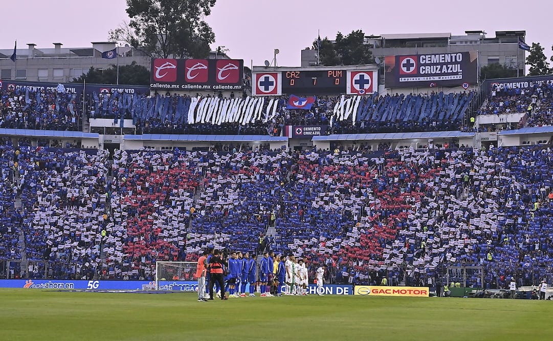 Así fue el impactante mosaico de Cruz Azul previo al duelo contra Pumas FOTO: IMAGO