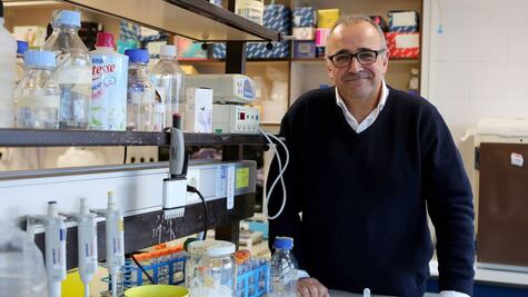 Ignacio López-Goñi, el microbiólogo que se atrevió a dar 10 buenas noticias sobre el coronavirus