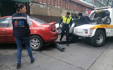 Alcaldía Cuauhtémoc ha retirado más de mil automóviles abandonados en vía pública desde el inicio de administración de Alessandra Rojo 