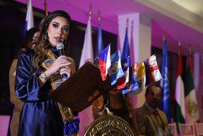 María Teresa Ealy Díaz recibe premio por su labor como defensora de los derechos humanos de las mujeres