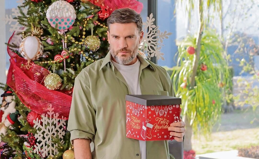 En Una Navidad complicada, una expareja se reencuentra, y aunque el personaje de Julián llega con nueva novia, el destino cambia los planes. Foto: LIFETIME