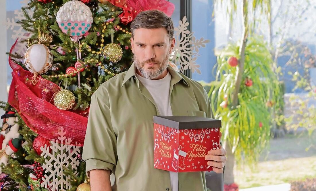 En Una Navidad complicada, una expareja se reencuentra, y aunque el personaje de Julián llega con nueva novia, el destino cambia los planes. Foto: LIFETIME