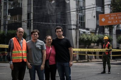 Viven 10 días en una carpa tras el sismo