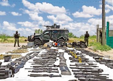 Aumentan decomiso de ametralladoras, fusiles Barret y cargadores traficados de EU: Sedena