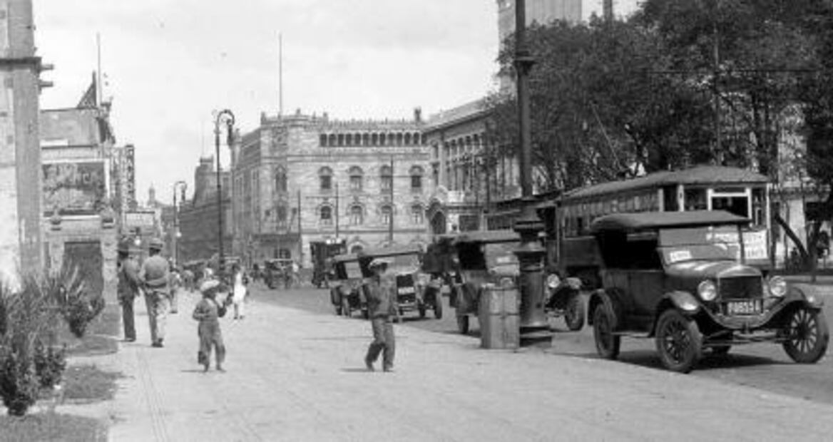 Cuando aparecieron los taxis en la Ciudad de México