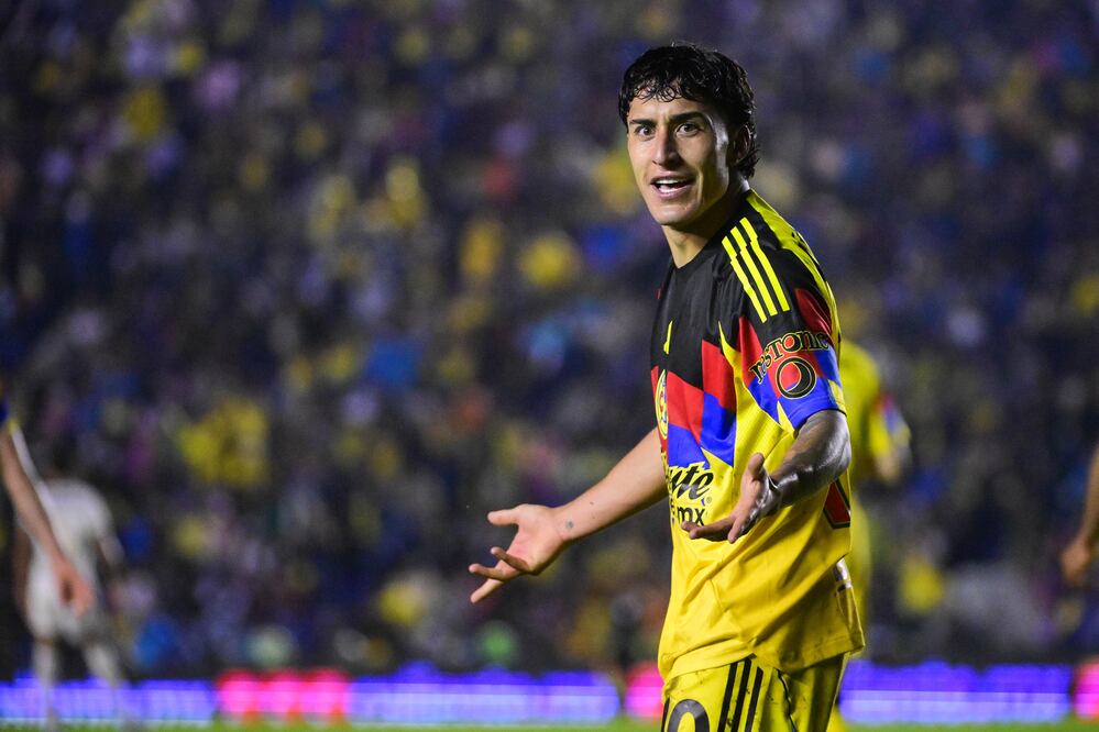 Alejandro Zendejas en festejo de gol, durante el Clásico Capitalino de la fase regular del Apertura 2025 - Foto: Imago7