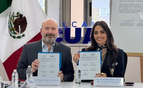 Alcaldía Cuauhtémoc formaliza convenio para retirar cableado en desuso de 33 colonias; suman 3 mil 100 metros retirados