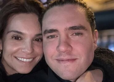 Novio de Tania Rincón la sorprende durante programa en vivo: aparece con los dos hijos de la conductora