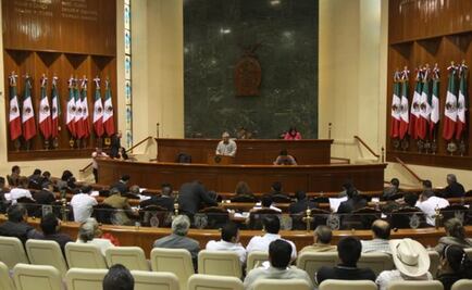 Piden licencia 24 diputados locales en Sinaloa