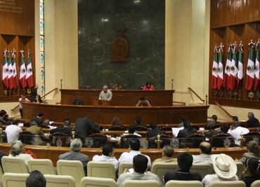 Piden licencia 24 diputados locales en Sinaloa