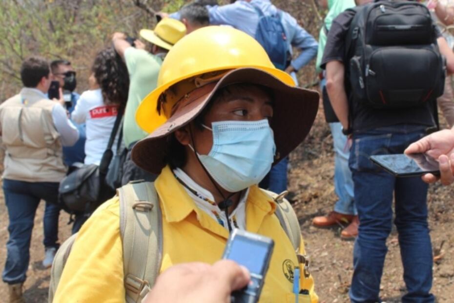 Esperanza Silver de México y comuneros de San Agustín Tetlama luchan en contra de los incendios forestales