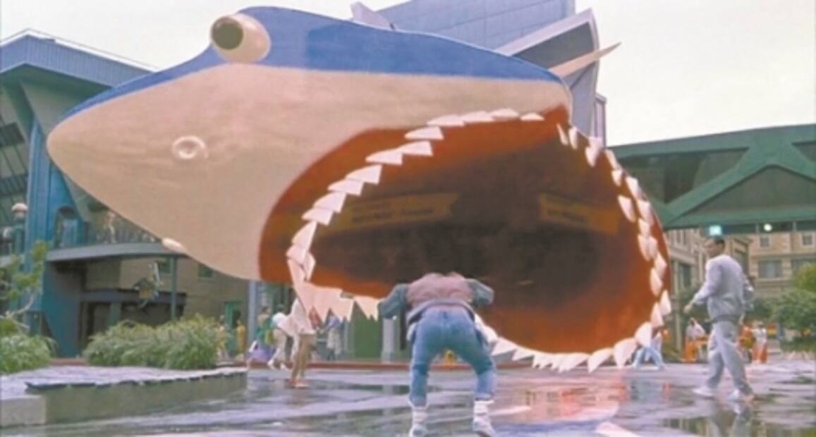 "Volver al futuro" toca el éxito como esfera de adivino 