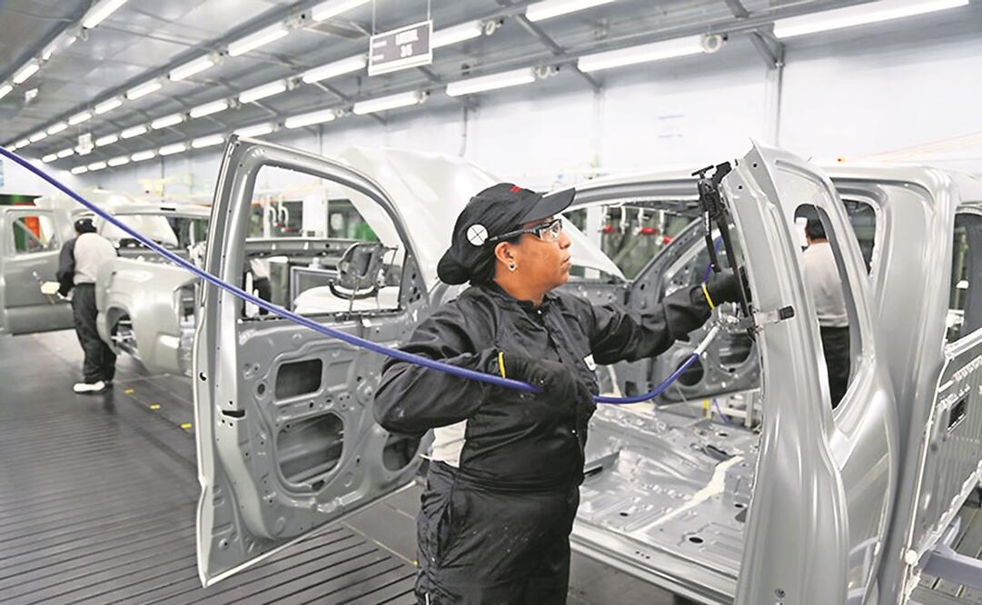 El Congreso de Estados Unidos actualmente discute otorgar créditos fiscales a consu-midores estadounidenses que adquieran autos eléctricos ensamblados en ese país. Foto: Archivo. El Universal