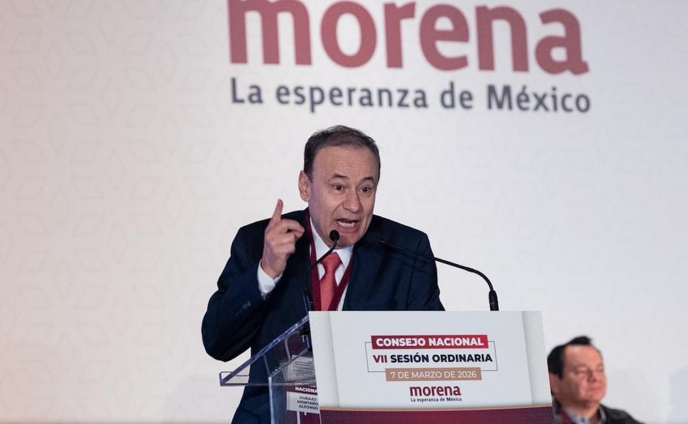 Alfonso Durazo, presidente del Consejo Nacional de Morena durante el arranque del evento (07/03/2026). Foto: Hugo Salvador / EL UNIVERSAL