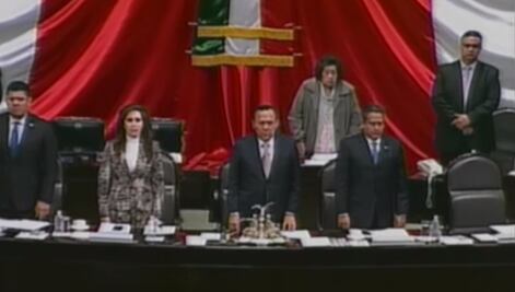 Guardan minuto de silencio por el general Rafael Moreno