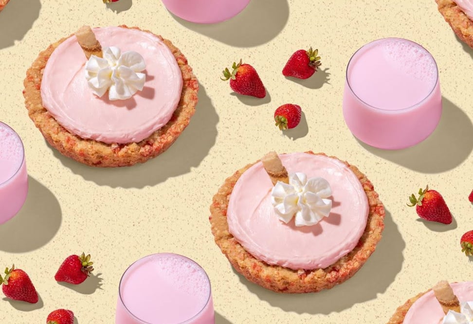 Crumbl Cookies ofrece galletas rellenas y con toppings dulces. Foto: Facebook Crumbl
