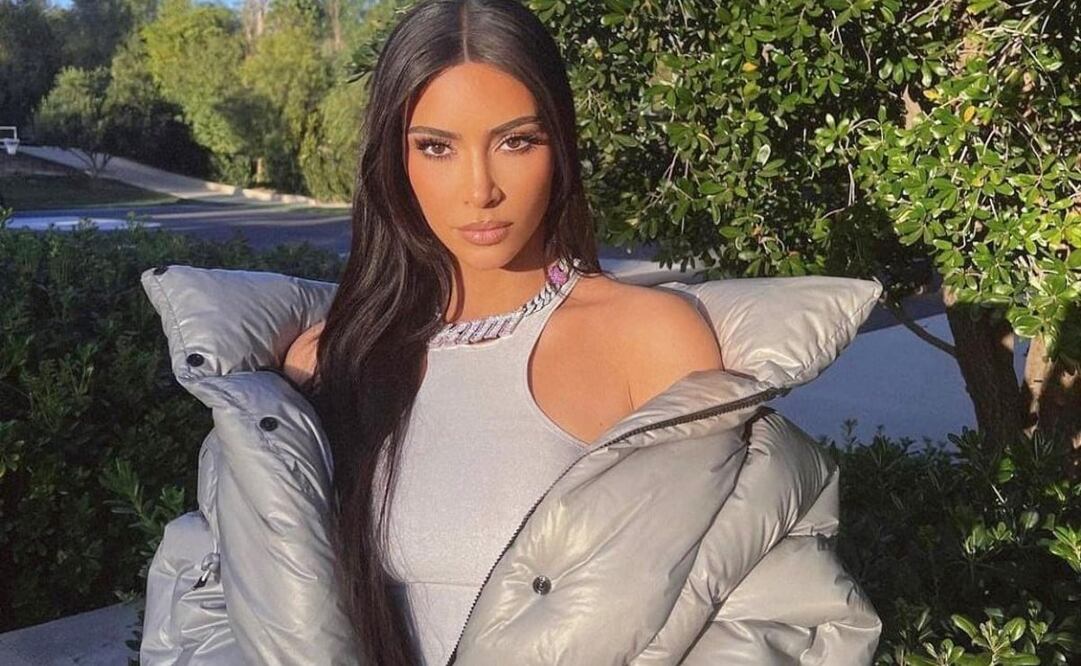 Kim Kardashian impone tendencia con jeans rotos. Foto: Instagram @kimkardashian