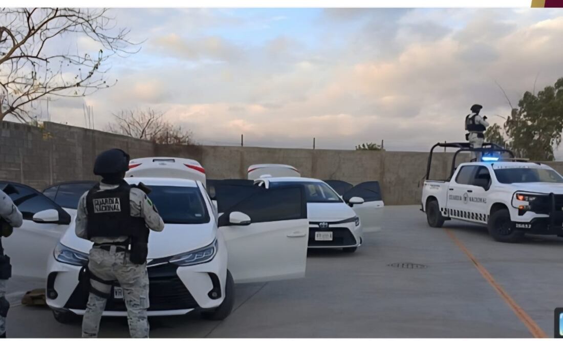 Recuperan vehículos robados y arsenal en operativos; un detenido tras persecución en la capital. Foto: Especial