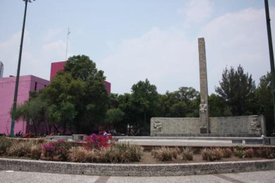 Mucho cemento, olvido… y poca madre