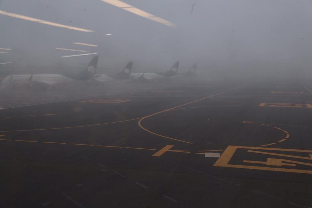 Niebla en el aeropuerto. Foto: Nadya Murillo