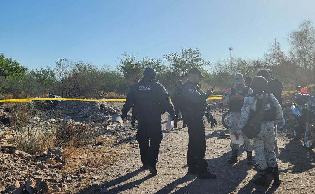 En la capital del estado, en un camino de terracería que conduce al fraccionamiento Villa Colonial, fue localizado el cuerpo de una persona joven. Foto: Especial