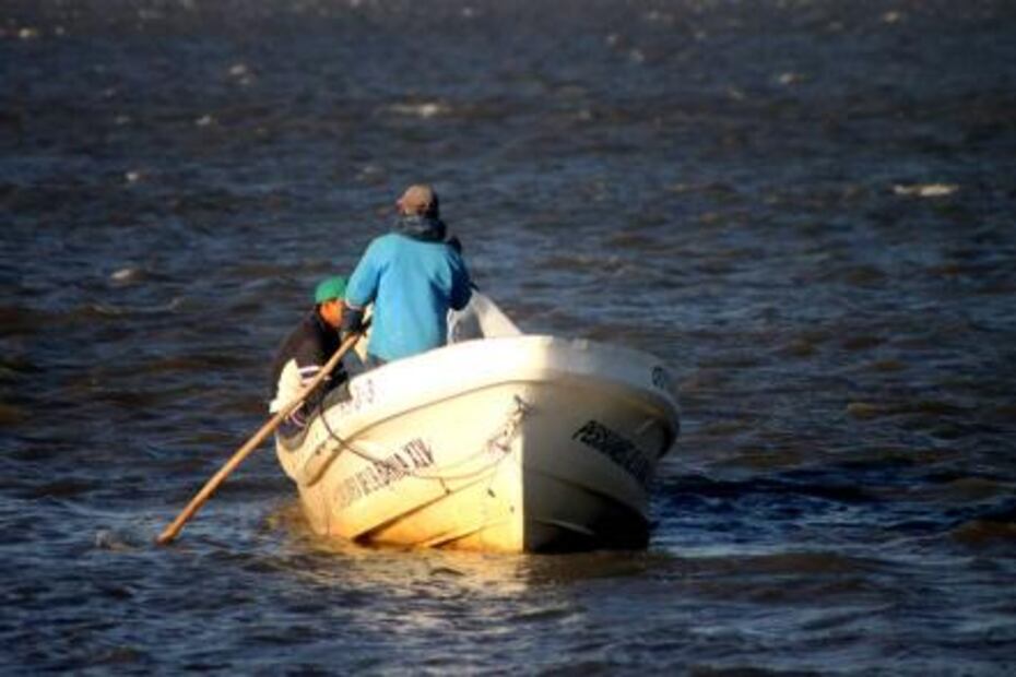 Pescadores de tiburón retaron al mar por necesidad; no volvieron