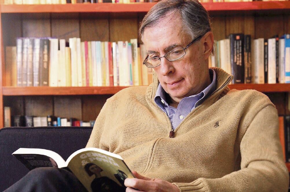 Para el historiador José Antonio Crespo es importante que los mexicanos sepan más sobre el Himno Nacional que el coro y las estrofas que se enseñan en la escuela. (CORTESÍA FERNANDA ALVA)