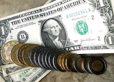 Persiste precio del dólar en los $21 en bancos