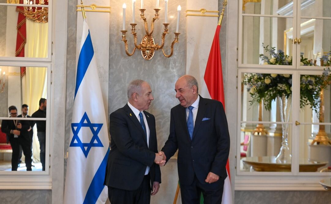 El presidente húngaro, Tamas Sulyok, recibe al primer ministro israelí, Benjamin Netanyahu, en el Palacio presidencial Alexander de Budapest, Hungría, el 03 de abril de 2025. Foto: EFE
