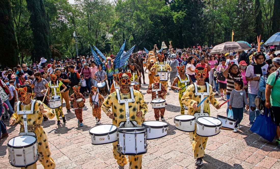 Los visitantes pudieron disfrutar de un desfile en homenaje a las especies que habitan en el Zoológico de Chapultepec. Foto: Gabriel Pano/El Universal