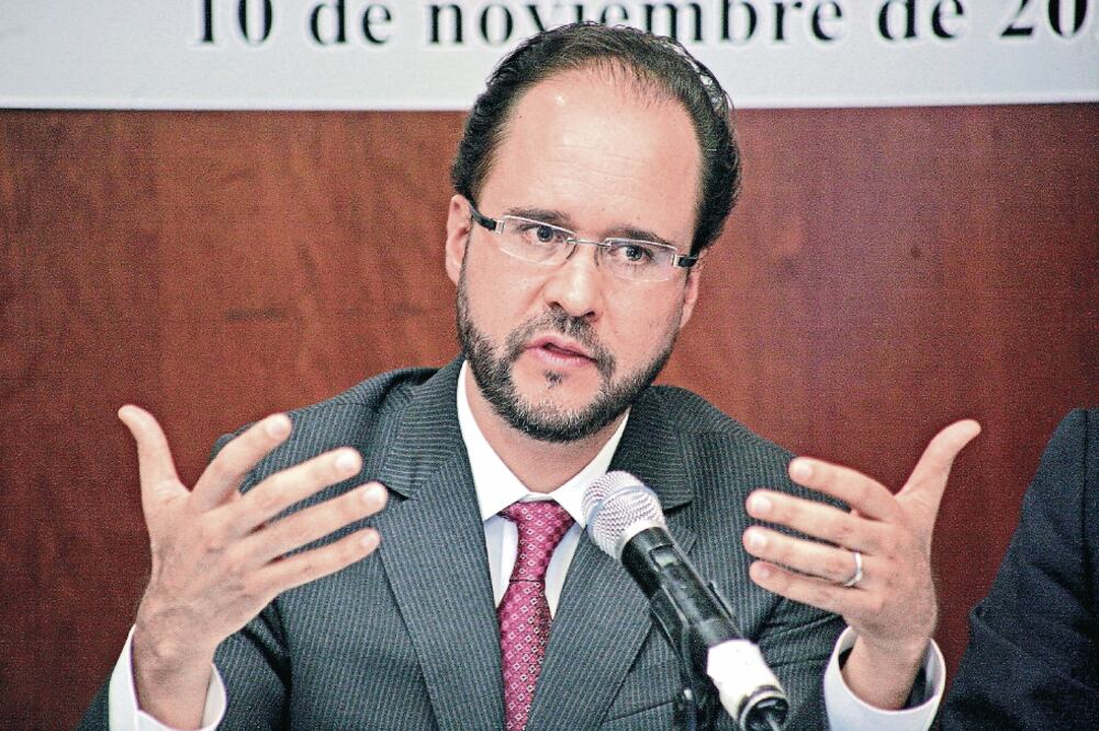 Los sistemas de pensiones del mundo están realizando modificaciones ante los retos que enfrenta el cambio poblacional, asegura Carlos Ramírez, de la Consar. (FOTO: ARCHIVO EL UNIVERSAL)