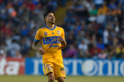 Javier Aquino, baja de dos a tres semanas con Tigres