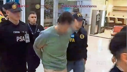 Hermanos Farías tejieron red de servidores para negocio de huachicol
