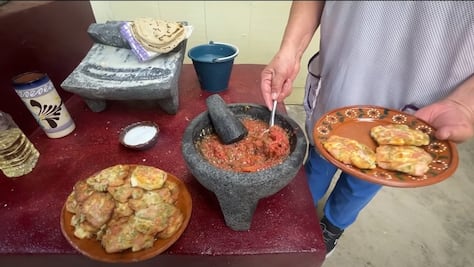 Receta de tortas de nopal de Doña Ángela 