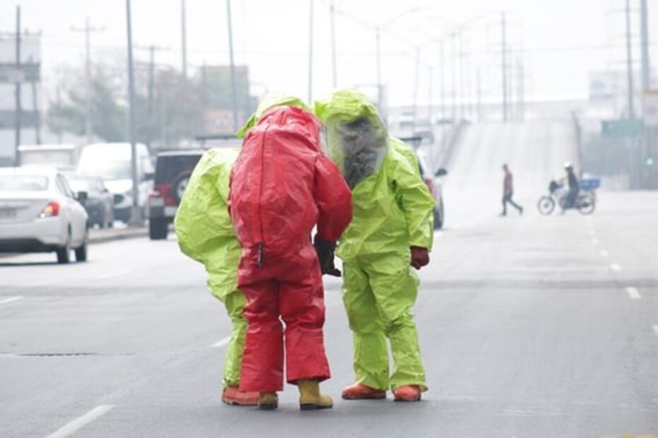 Evacuan a 200 personas por derrame de ácido clorhídrico en Nuevo León