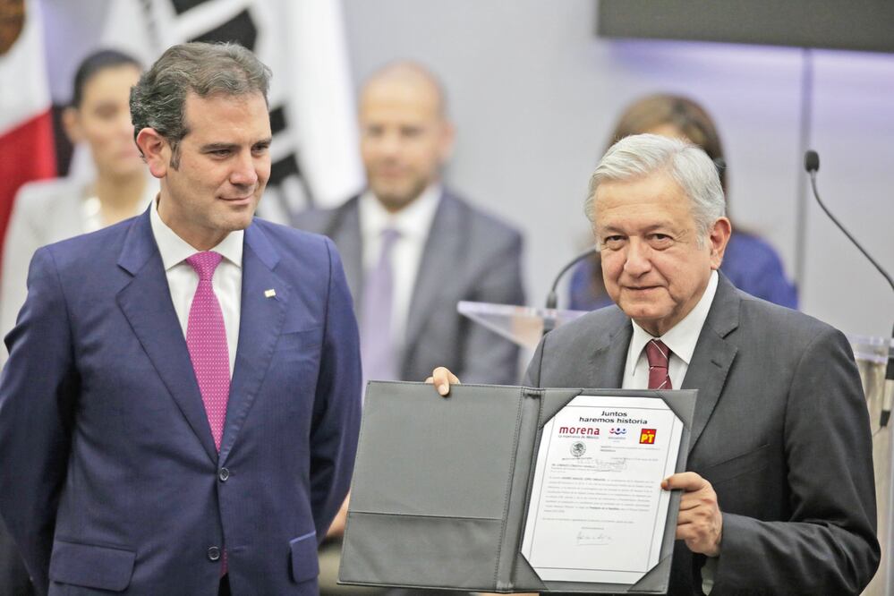 'Napito' pone "acarreados" a AMLO