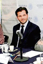 Pacchiano dice no pensar en Los Pinos