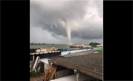 Se registra una tromba marina sobre el río Coatzacoalcos