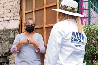 Alfa González denuncia que están condicionando el agua
