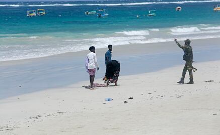 Atentado islamista en una playa de Somalia deja 37 muertos